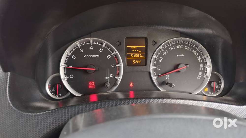 Maruti Suzuki Swift Vxi + Manual, 2017, Petrol