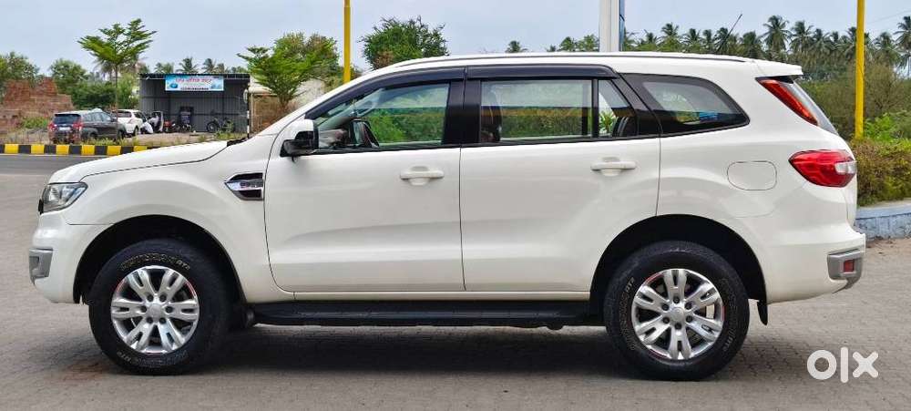 Ford Endeavour 2.2 Titanium 4x2 At, 2016, Diesel