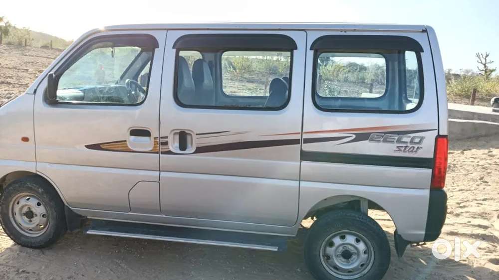 इंजन वालों के चारों टायर न्यू ऐसी फूल कुलीग