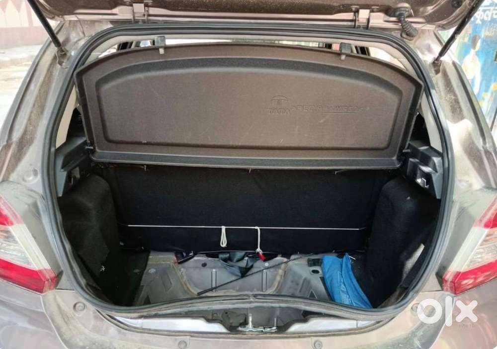 Tata Tiago Xt Rhythm 2018 (21k Kms Driven,brown) Is Pristine Condition