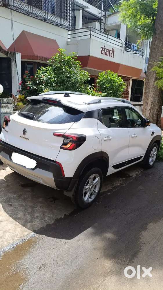 Renault Kiger Rxt,  Petrol , Manual , January 2022