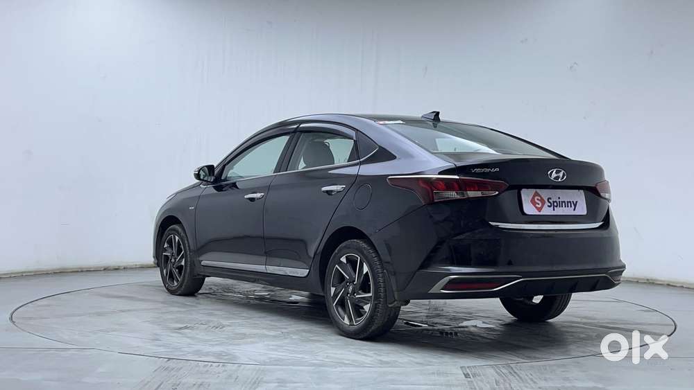 Hyundai Verna 1.5 Sx (o) Vtvt Ivt, 2022, Petrol