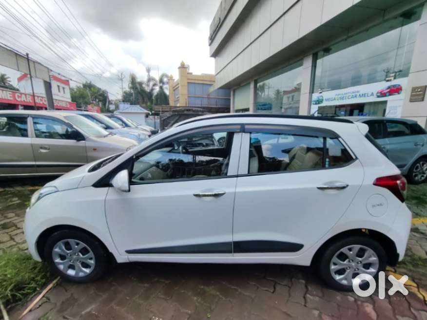 Hyundai Grand I10 Sportz, 2014, Petrol
