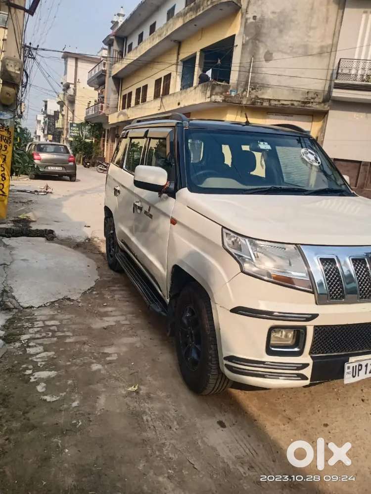Kar Mahindra