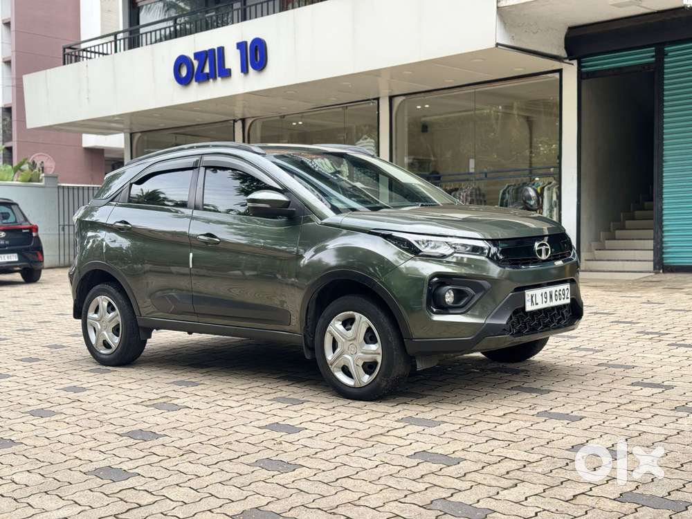 Tata Nexon 1.2 Revotron Xz, 2023, Petrol