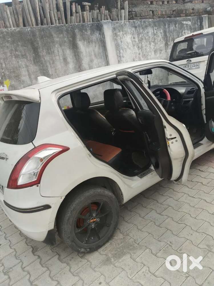 Maruti Suzuki Swift 2015 Diesel 97000 Km Driven