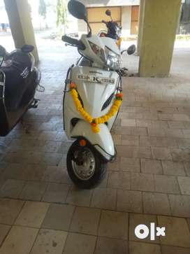 Old best sale activa olx