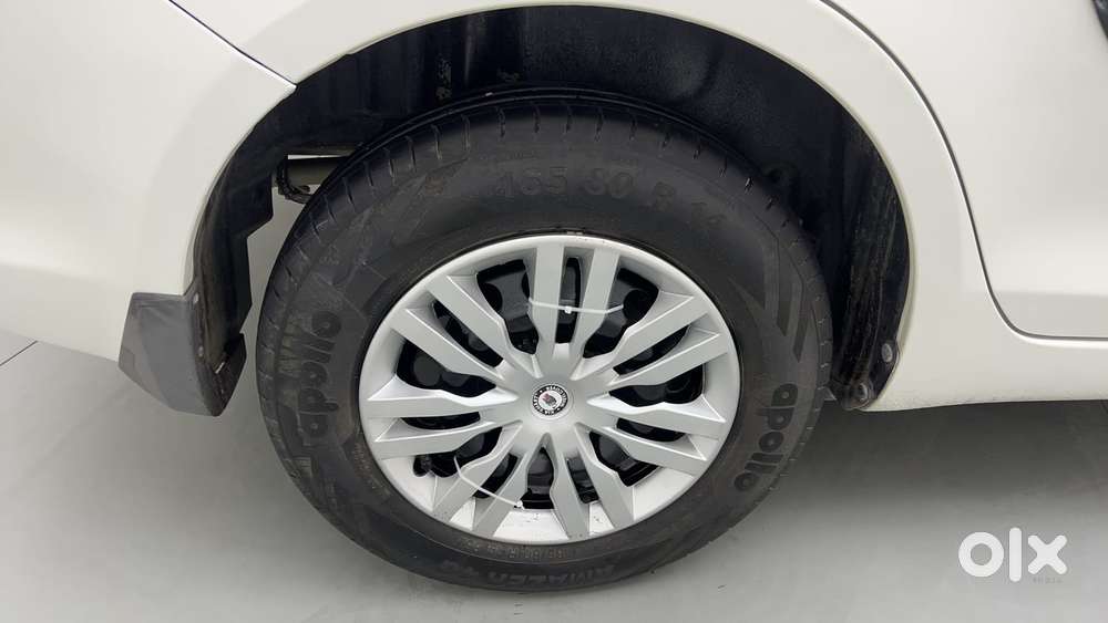 Maruti Suzuki Swift Dzire 1.3 Vxi, 2015, Petrol