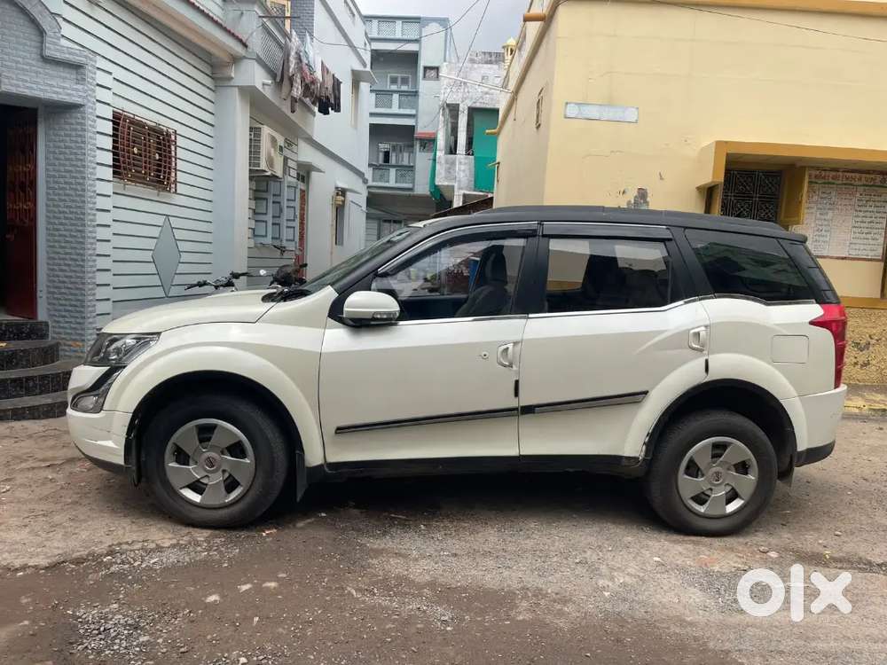 Mahindra Xuv500 2wd 2017