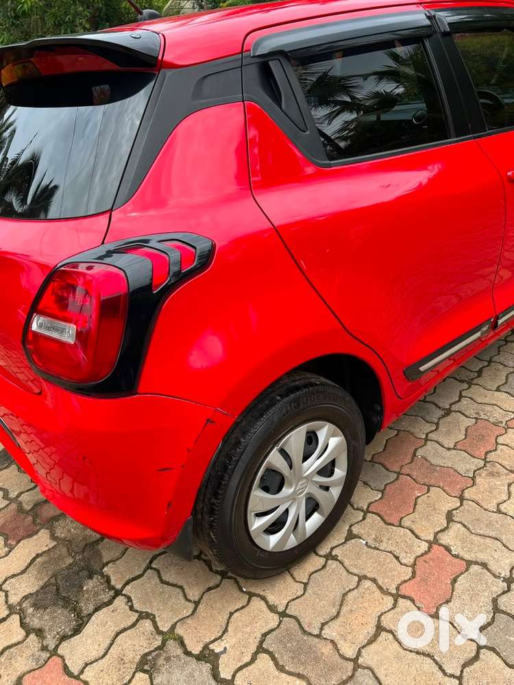 Maruti Suzuki Swift Petrol 2023