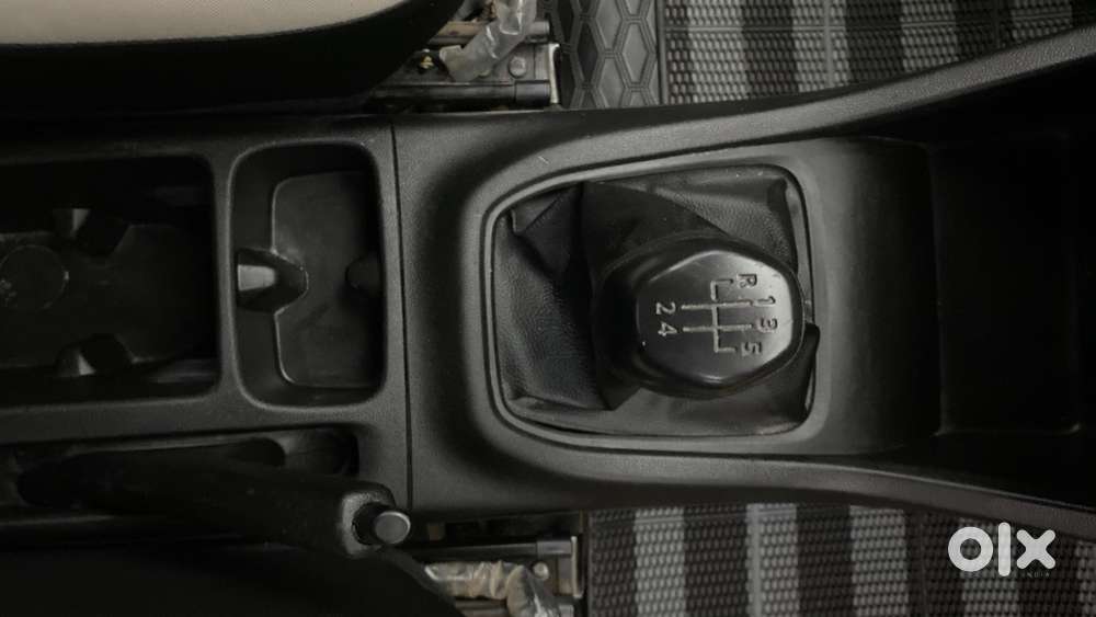 Renault Triber Rxl, 2023, Petrol