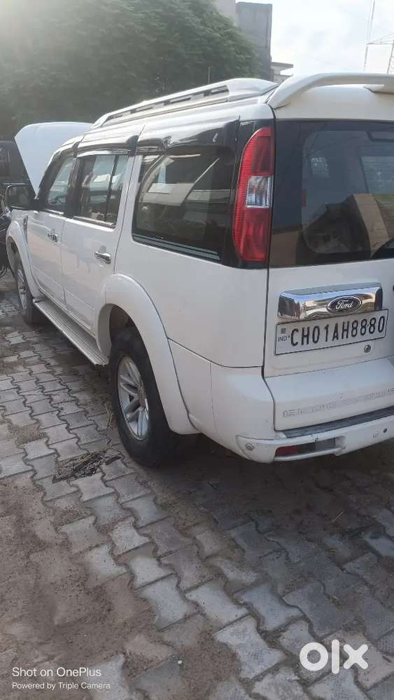 Ford Endeavour 2011 Diesel Automatic
