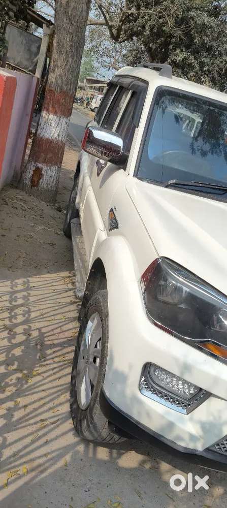 Mahindra Scorpio 2015 Diesel 140000 Km Driven