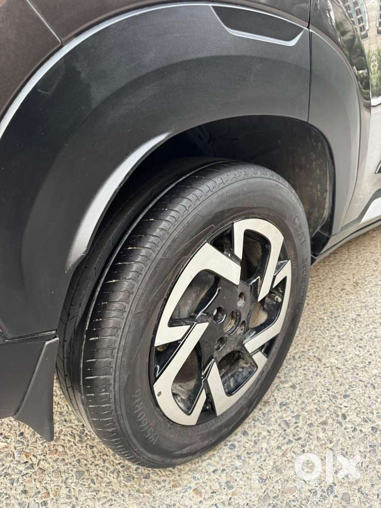 Nissan Magnite 1.0 Xv, 2023, Petrol