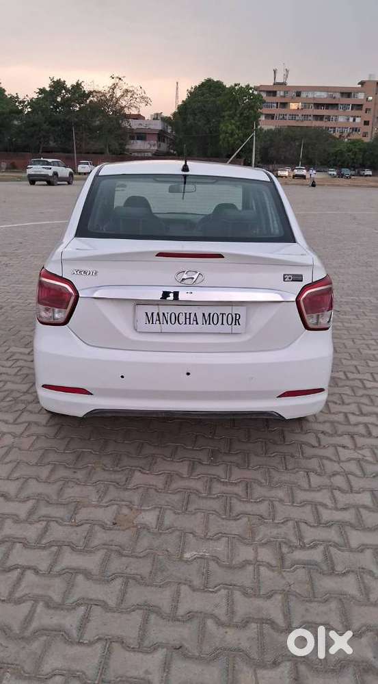 Hyundai Xcent, 2017, Petrol