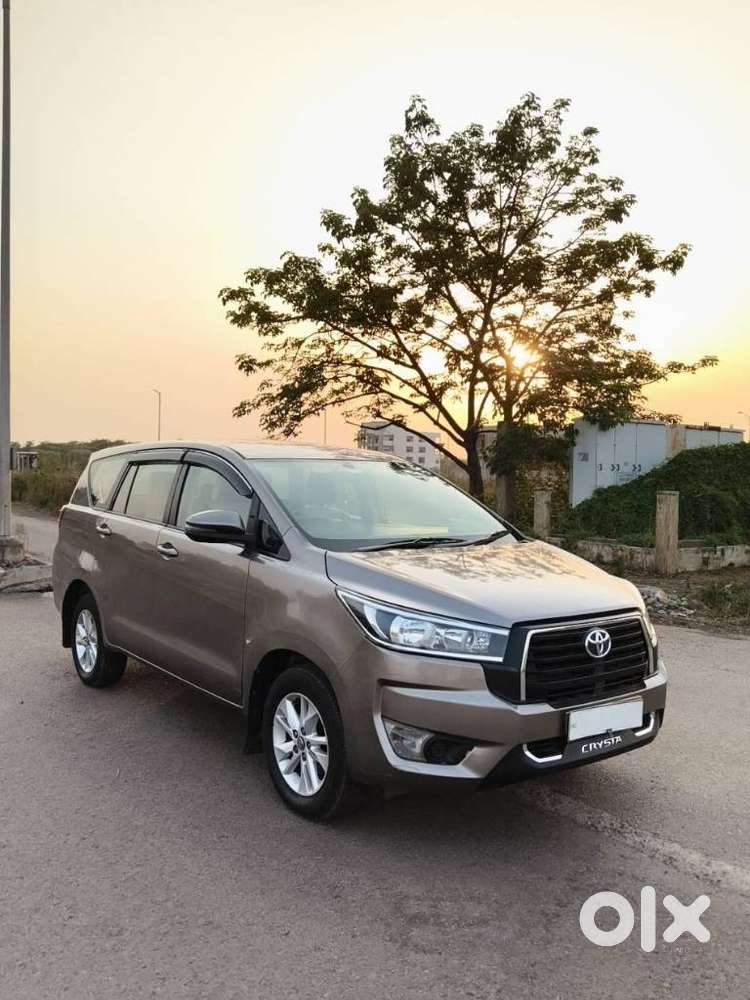 Toyota Innova Crysta 2.4 G Mt 8s, 2018, Diesel