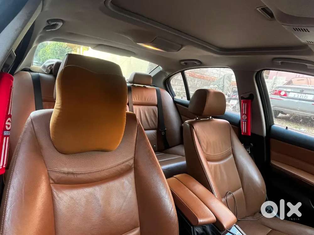 Bmw 3 Series 2.0 2010 Car Valid Till 2030