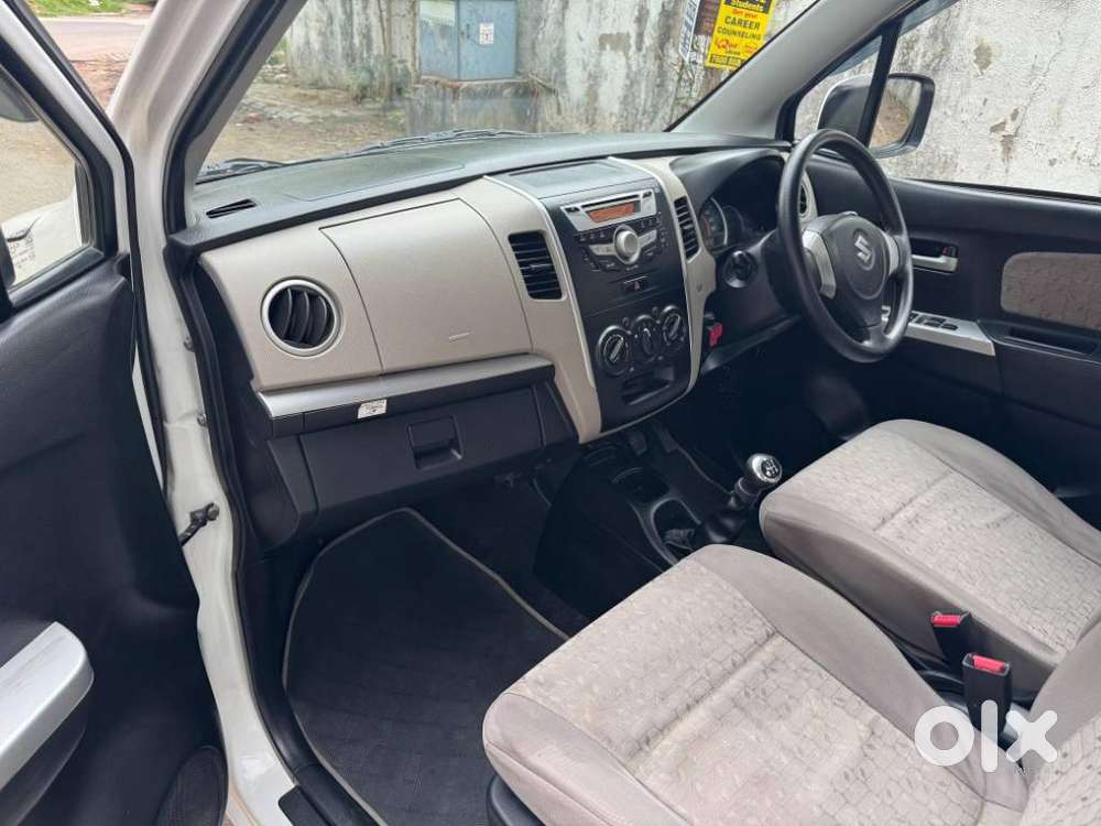 Maruti Suzuki Wagon R 1.0 Vxi (o), 2015, Petrol