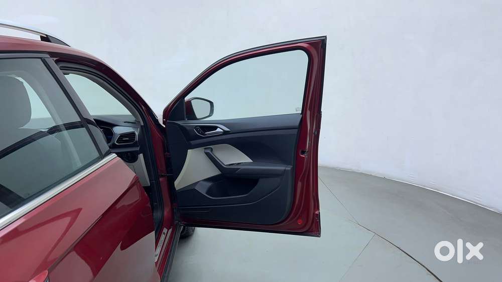 Volkswagen Taigun Topline 1.0 Tsi At (electric Seats), 2022, Petrol