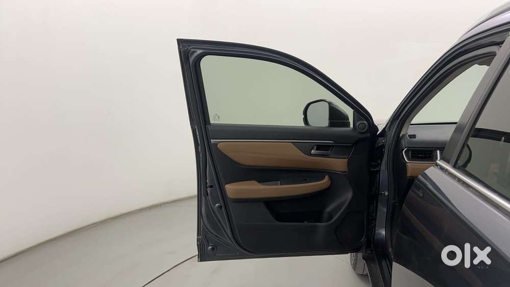 Honda Elevate Zx Mt, 2024, Petrol