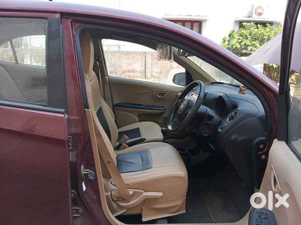 Honda Amaze 2015 Petrol Well Maintained