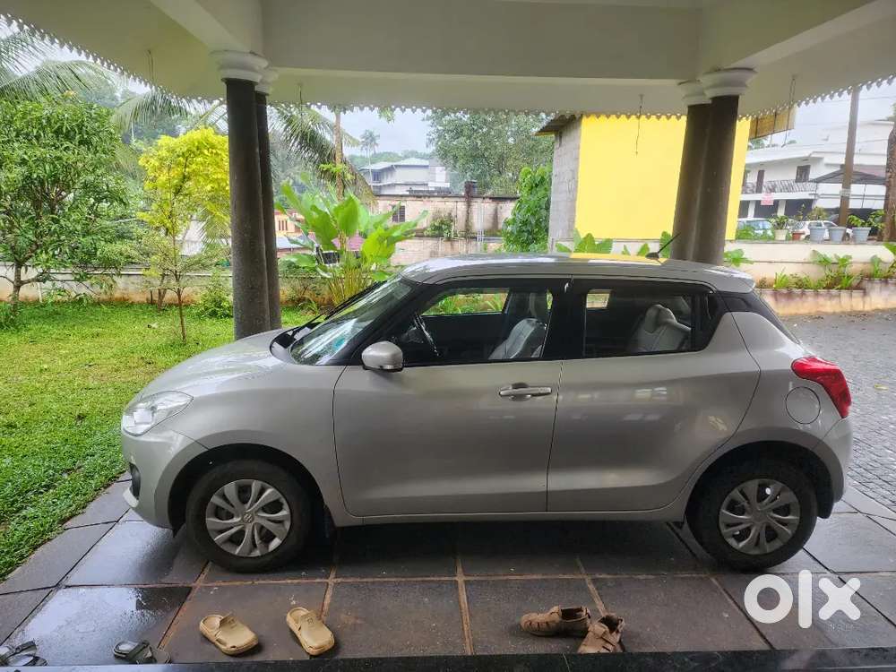 Swift 2021 Vxi Automatic(silver Colour)