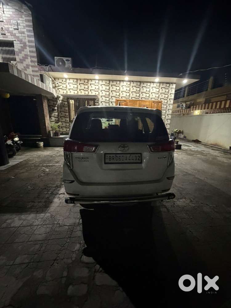 Toyota Innova Crysta 2023 Diesel Manual