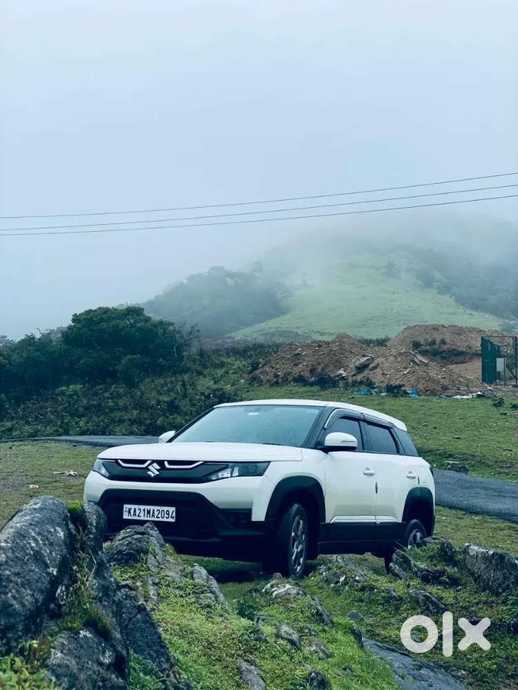 Maruti Brezza 2024 Hybrid 1st Owner