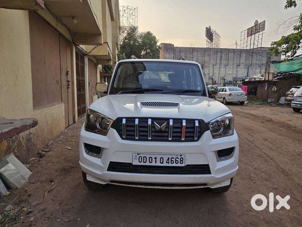 Mahindra Scorpio S6 Plus, 2017, Diesel