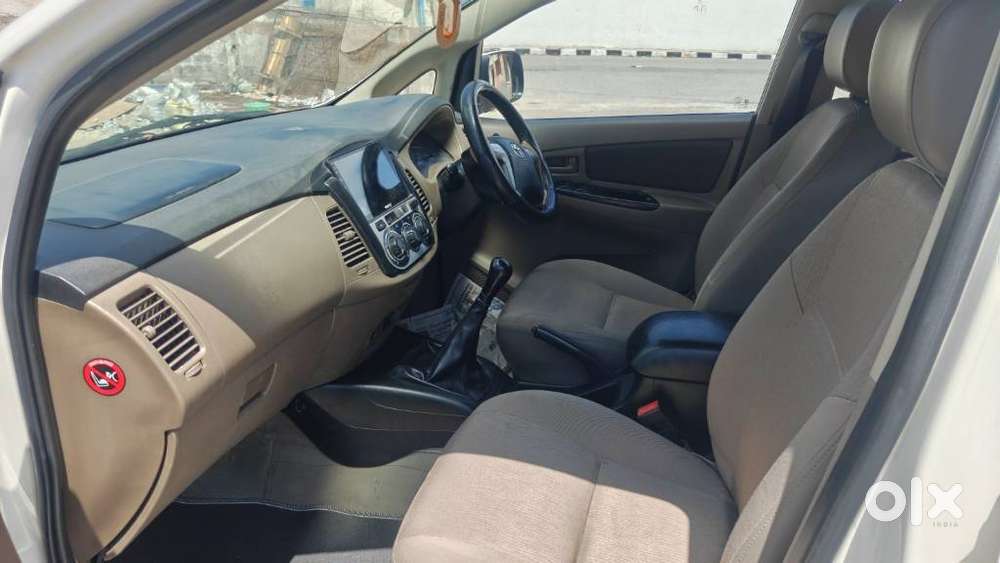 Toyota Innova 2.5 Gx 7 Str Bs-iii, 2015, Diesel