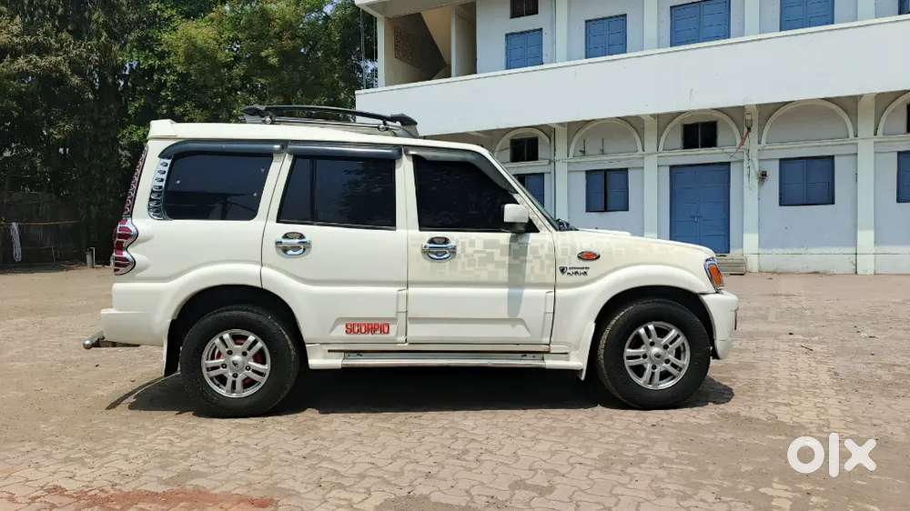 Mahindra Scorpio Vlx  2012 Diesel 98000 Km Driven
