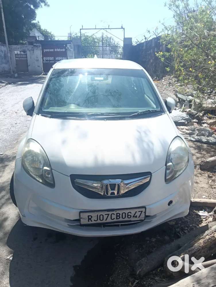 Honda Brio Welcondition Charon Power Window Power Steering Chilled
