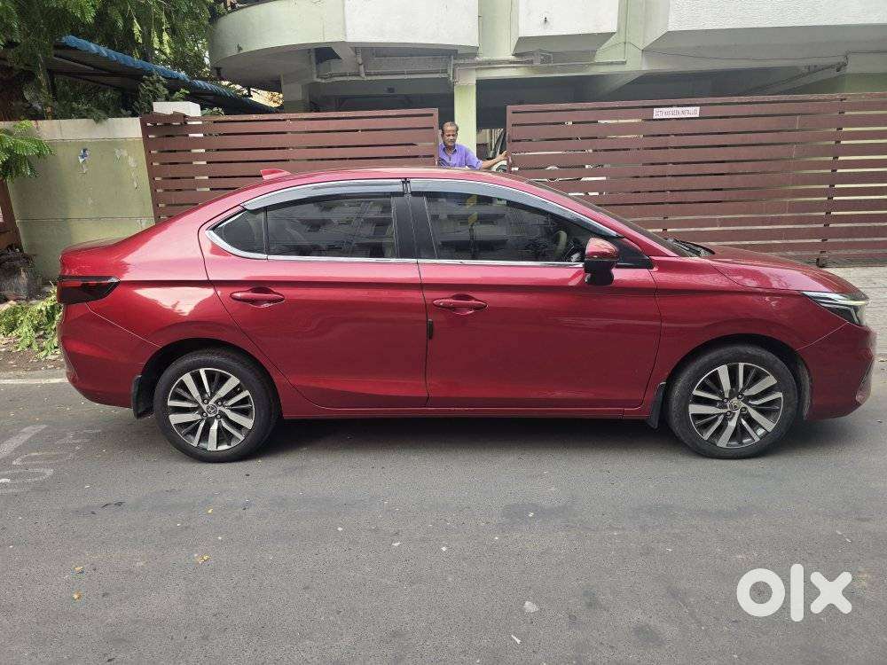 Honda City V At Sunroof, 2023, Petrol