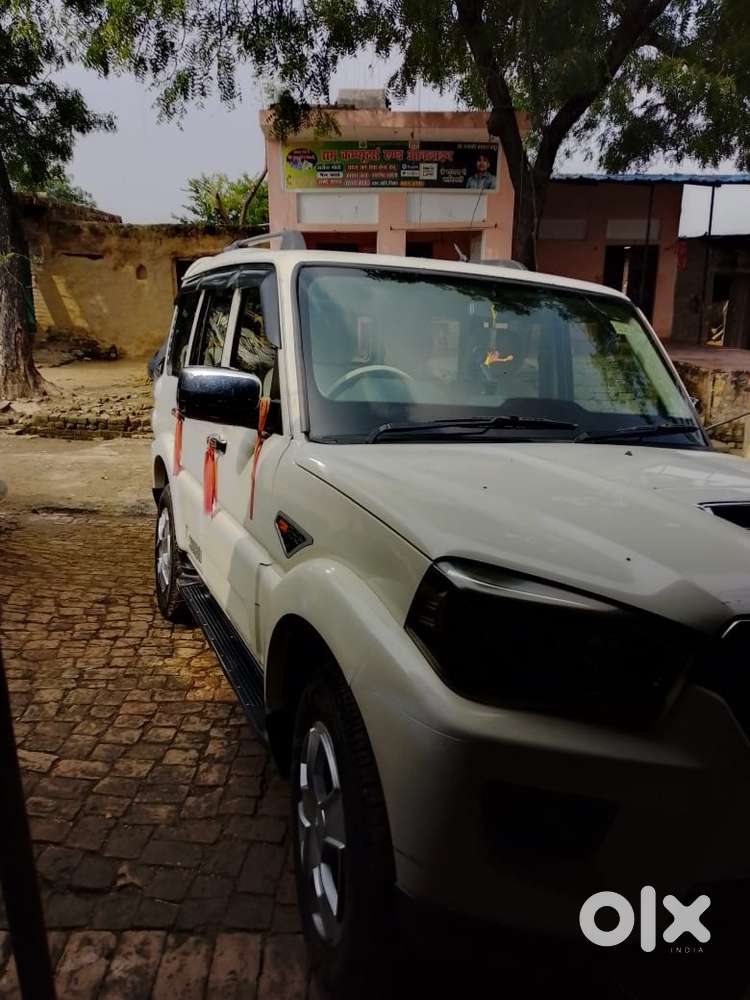 Mahindra Scorpio Classic 2015 Petrol Mt Diesel