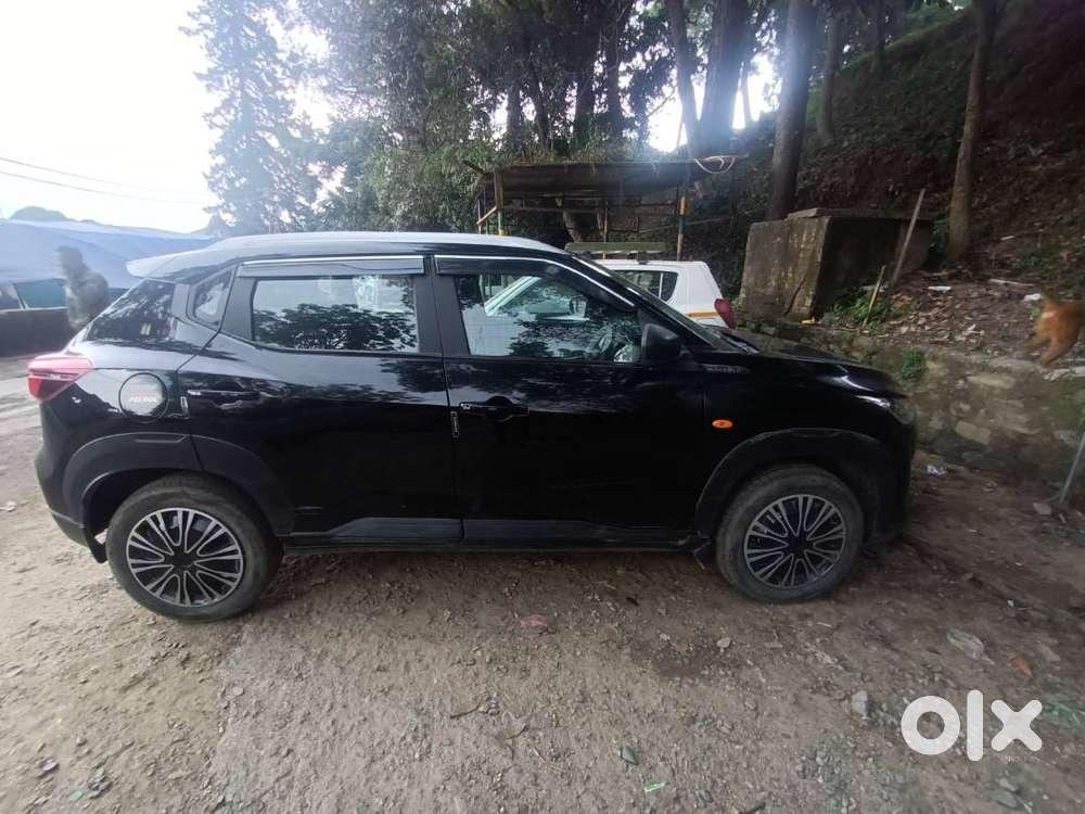 Nissan Magnite Xe  Converted Into Xl 2024 Petrol Manual