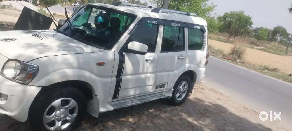Mahindra Scorpio 2013 Diesel 200000 Km Driven