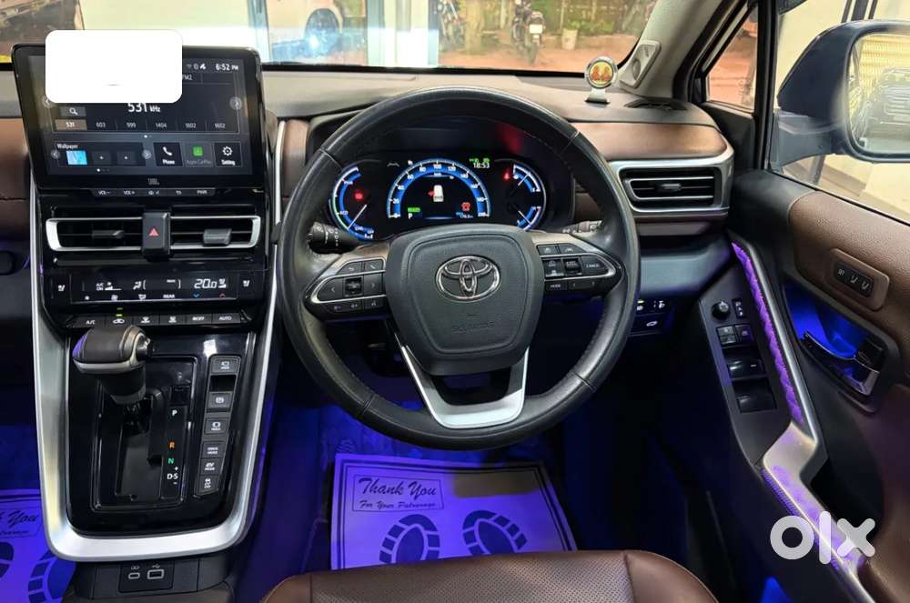 Toyota Innova Hycross 2.0 Zx (o) Hybrid 7 Str, 2024, Petrol
