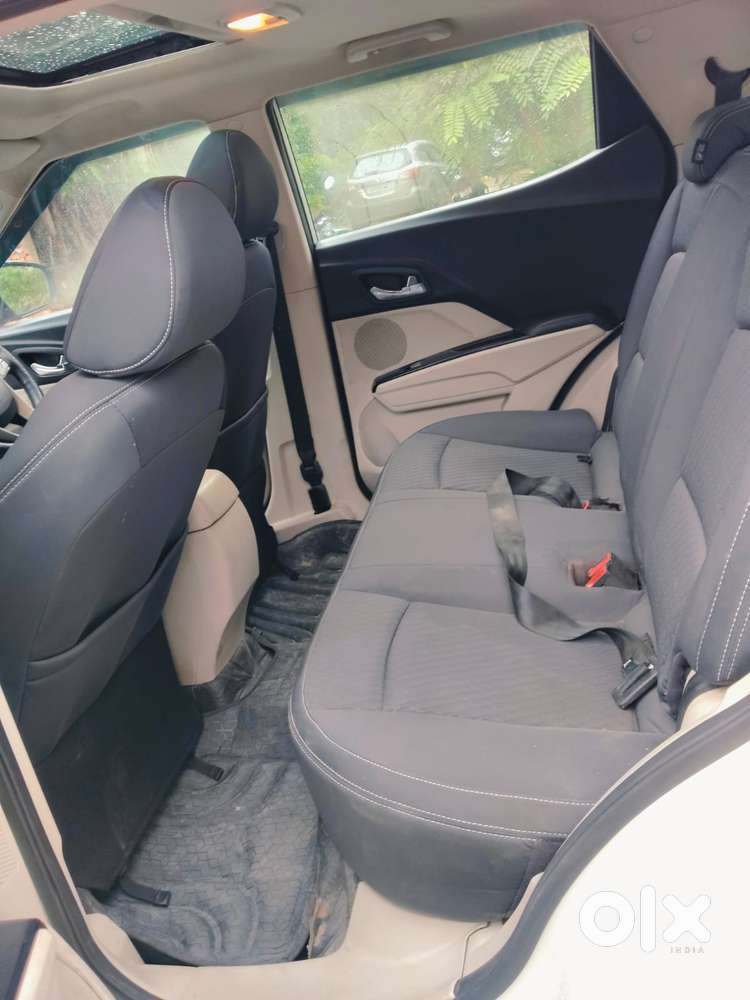 Mahindra Xuv300 W8 Diesel, 2022, Diesel