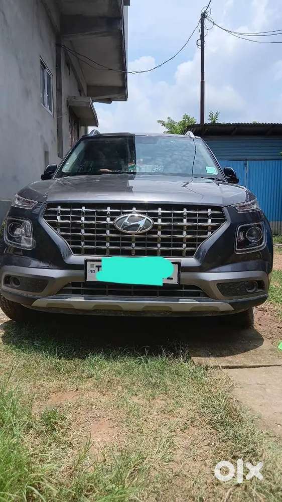 Hyundai Venue 2021 Petrol 8700 Km Driven  Well Maintained