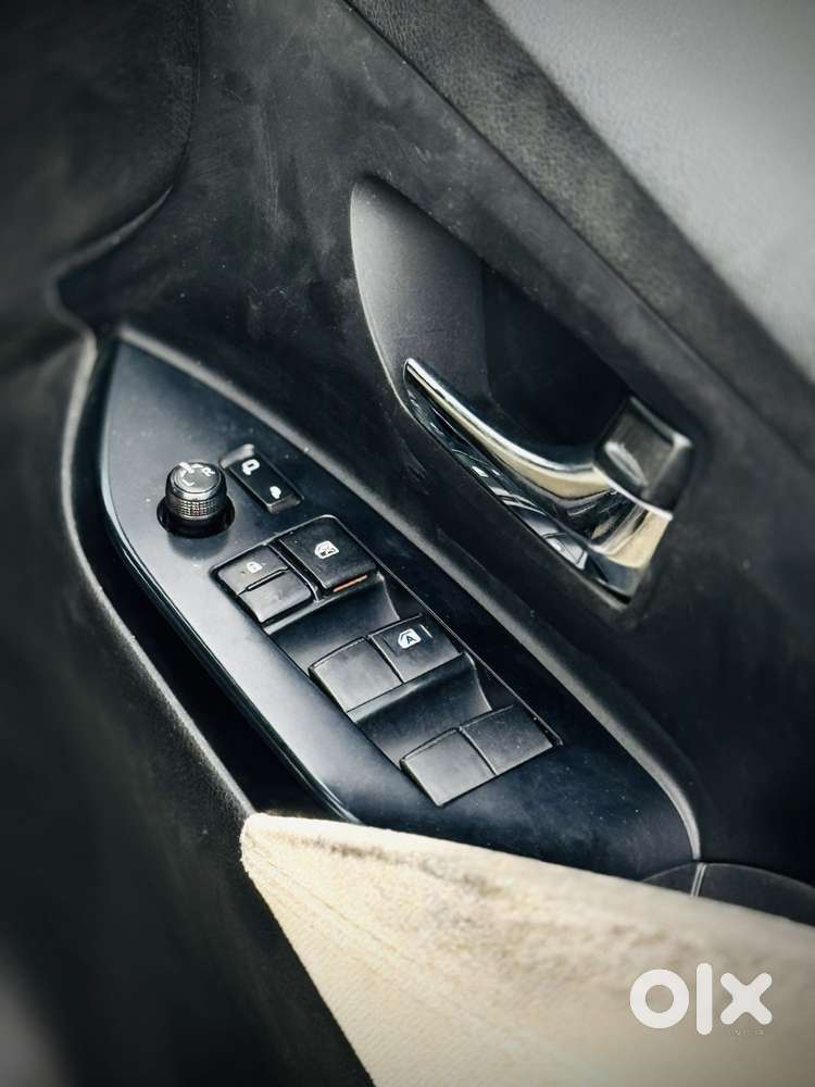 Toyota Innova Crysta 2.4 G Mt 8s, 2019, Diesel