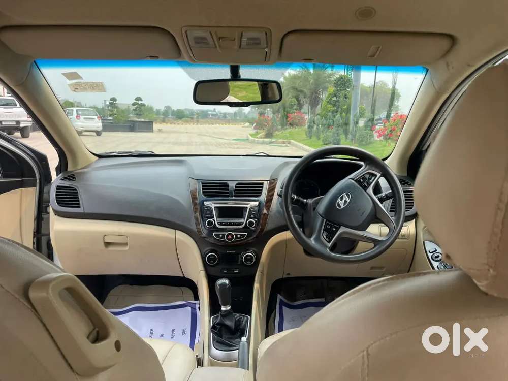 Hyundai Verna 2015