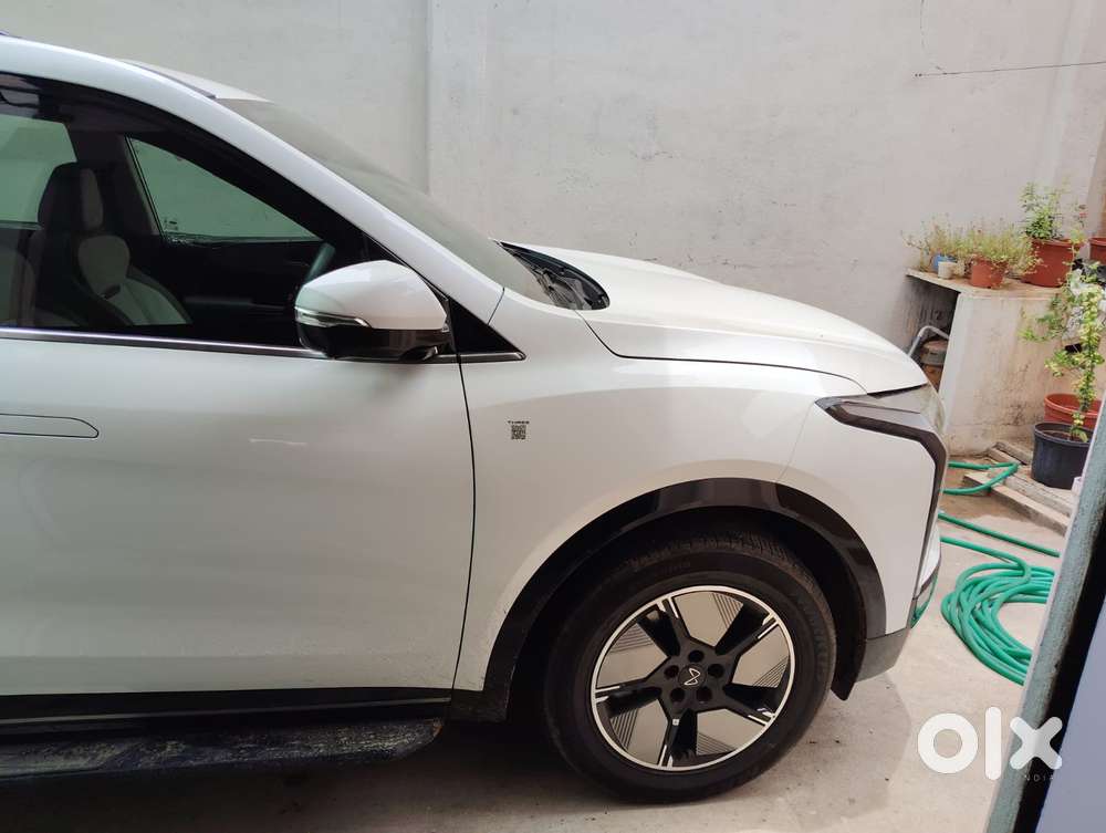 Mahindra Xev9s Others, 2026, Electric