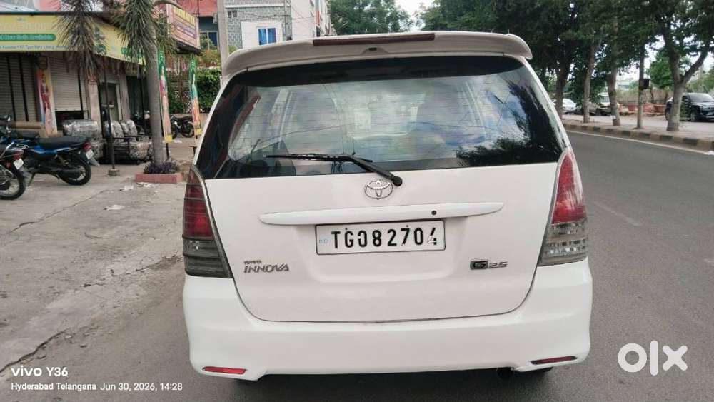 Toyota Innova 2.5 Z Diesel 7 Seater, 2007, Diesel
