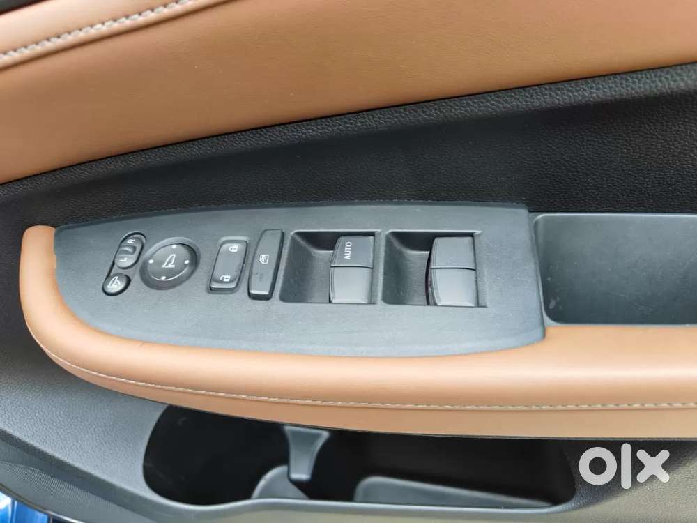 Honda Elevate Zx Cvt, 2023, Petrol