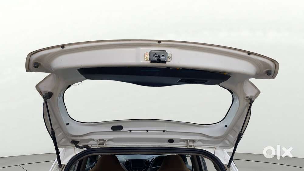 Hyundai Grand I10 Sportz 1.2 Kappa Vtvt, 2017, Petrol