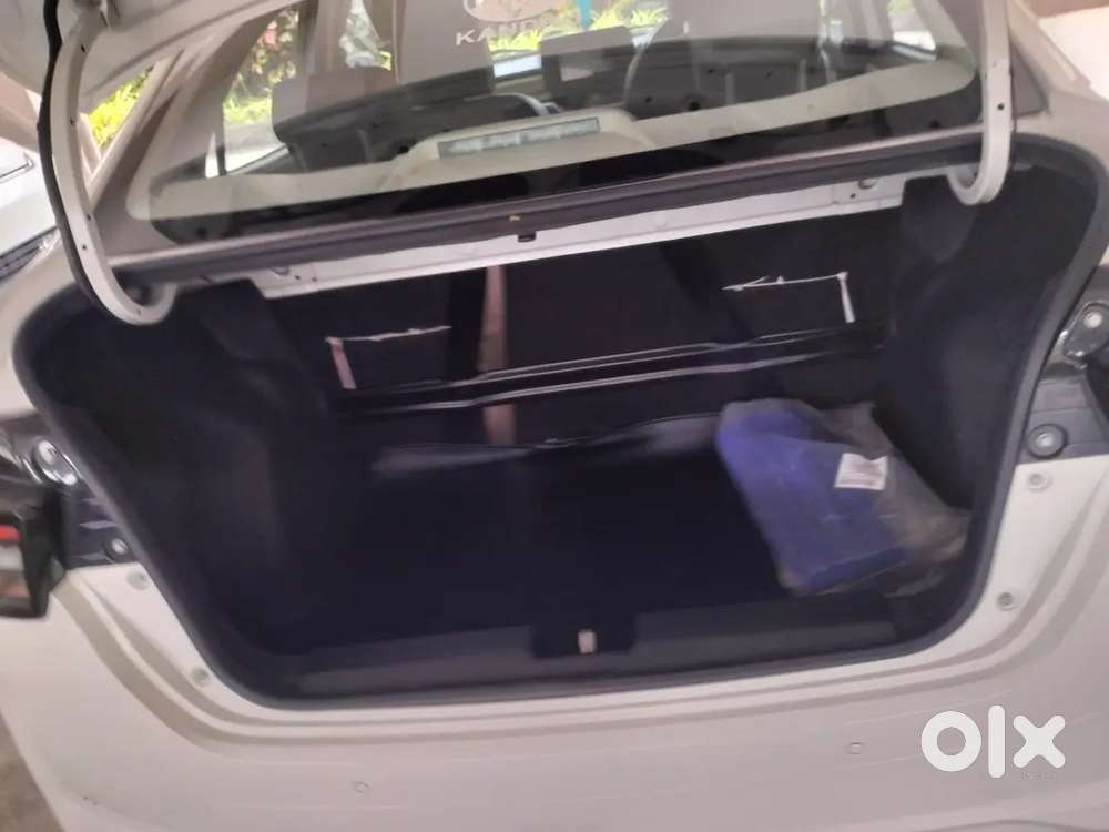 Maruti Dzire 1.2 Lxi 2025