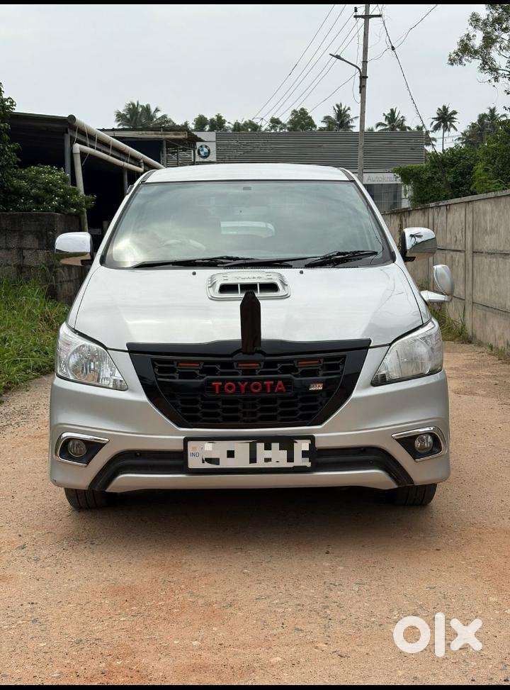 Toyota Innova 2.5 G (diesel) 8 Seater, 2014, Diesel