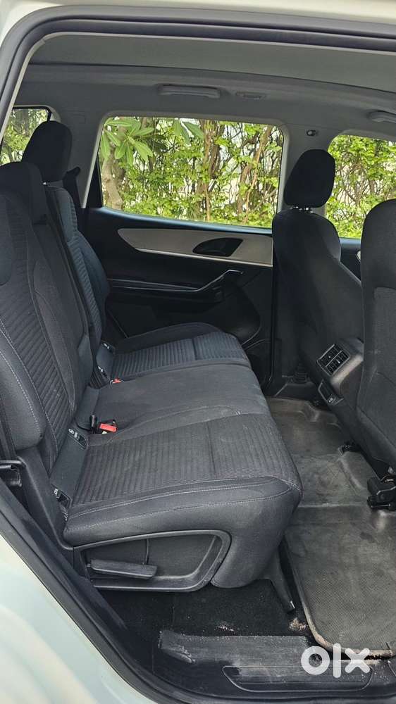 Mahindra Xuv700 2.2 Ax 5 Diesel Mt 7 Str, 2023, Diesel