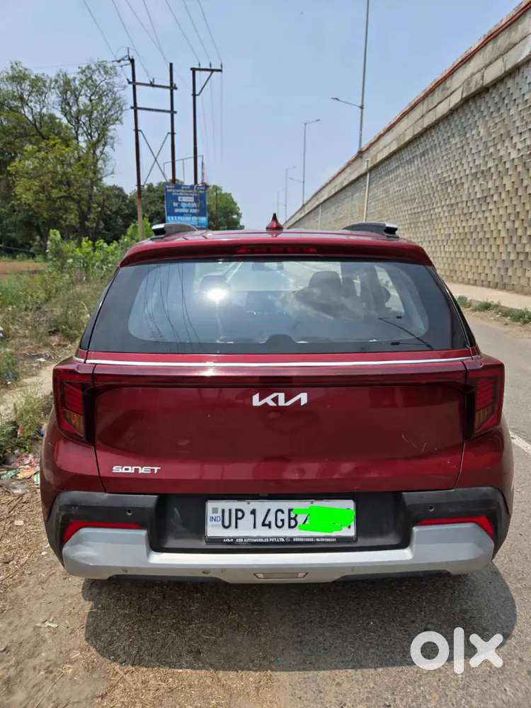 Kia Sonet 2024 Petrol Htk(o) Model With Good Condition