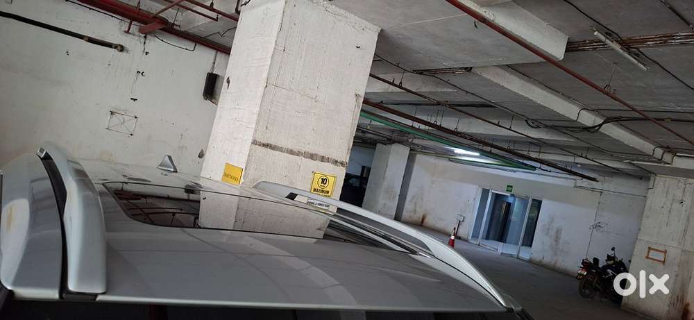 Hyundai Venue Petrol 2024